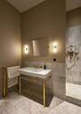 Badezimmer mit Dusche - Etagenwohnung mit 101,00 m² in Hamburg zur Miete