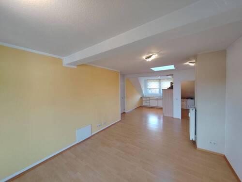 Wohnen 2.jpg - DG Wohnung mit Küche in zentraler Lage von MG-Rheydt