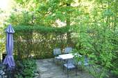 Garten mit Holzterrasse - 
