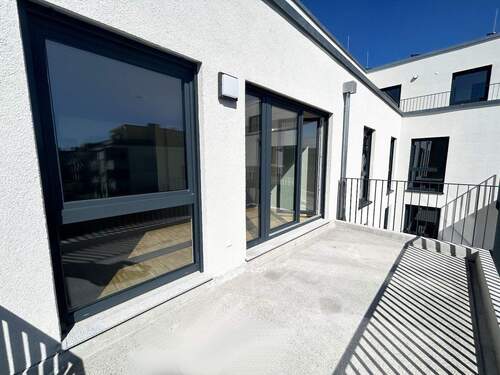 Balkon - 5 Zimmer Etagenwohnung zur Miete in Stuttgart