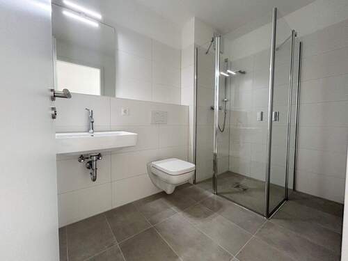 Gäste-Bad mit Dusche - 