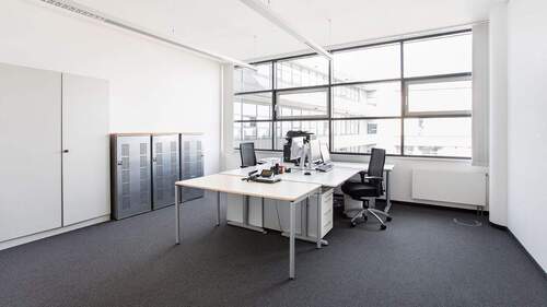 Büroraum 1 - Attraktiver, heller Büroraum in Westlage mit Vollausstattung & 247 Zugang