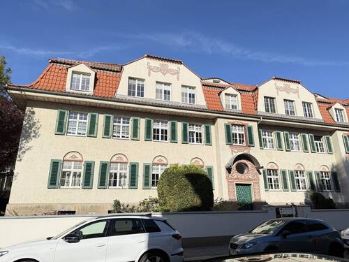 Hausansicht - 3 Zimmer Etagenwohnung in Dresden