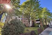 Vorderansicht des Hauses - Wohnen mit tollem Weitblick! - 229.000,00&nbsp;EUR Kaufpreis, ca.&nbsp; 65,00&nbsp;m&sup2;&nbsp;Wohnfl&auml;che