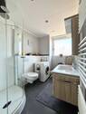 Badezimmer - Etagenwohnung mit 65,00 m&sup2; in Hannover zum Kaufen