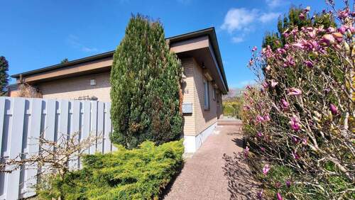 Haus.jpg - 3 Zimmer Bungalow zum Kaufen in Oersdorf