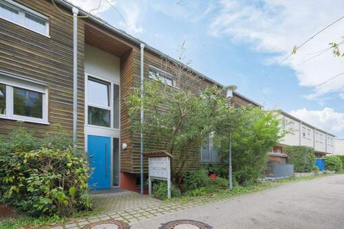 Straßenansicht - 