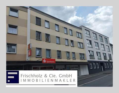 Außenansicht - Zentral gelegene 3-Zimmer-Etagen-Wohnung mit Balkon in Kierspe!