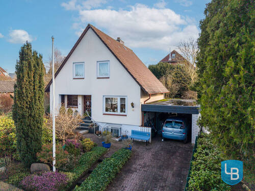 Straßenansicht - Frühlingserwachen für Ihr Eigenheim - gestalten Sie Ihr Traumhaus in familienfreundlicher Lage