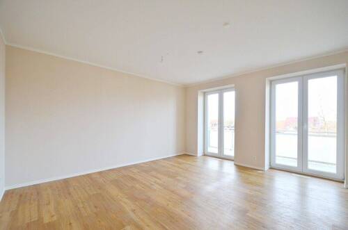 großzügiger Wohnbereich - 2 Zimmer Etagenwohnung zur Miete in Ribnitz-Damgarten