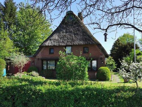 Haus von vorne.jpg - 4 Zimmer Einfamilienhaus zum Kaufen in Krempermoor