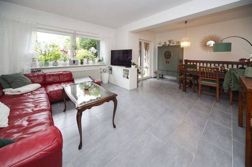 8 Wohnzimmer - 