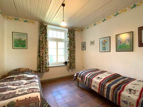 Gästezimmer/ Büro EG - 