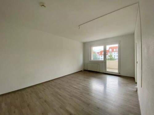 Wohnzimmer - Etagenwohnung mit 36,00 m² in Oschersleben zur Miete