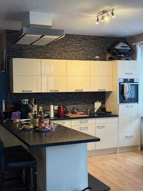 Offene Küche im Wohnbereich - Etagenwohnung mit 81,20 m&sup2; in Dresden zum Kaufen