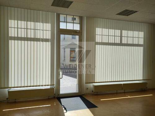 Ladeneingang - 1 Zimmer Gewerbeobjekt (Büro, Produktion, Verkauf) zur Miete in Gera