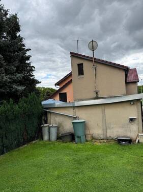 Hofansicht_1 - 8 Zimmer Doppelhaushälfte in Bautzen