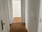 Flur - 2 Zimmer Etagenwohnung zum Kaufen in Berlin