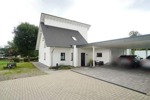 Hauseingang - 6 Zimmer Einfamilienhaus zum Kaufen in Blomberg / Herrentrup