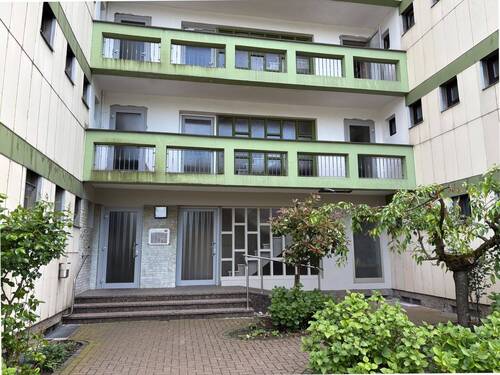 Eingang - 4 Zimmer Etagenwohnung zum Kaufen in Beckum