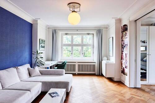 Wohnzimmer - 5 Zimmer Etagenwohnung zum Kaufen in Hamburg
