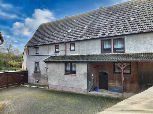 Seitenansicht - 6 Zimmer Einfamilienhaus zum Kaufen in Allstedt