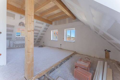 Blick von der Küche zum Wohnbereich - 