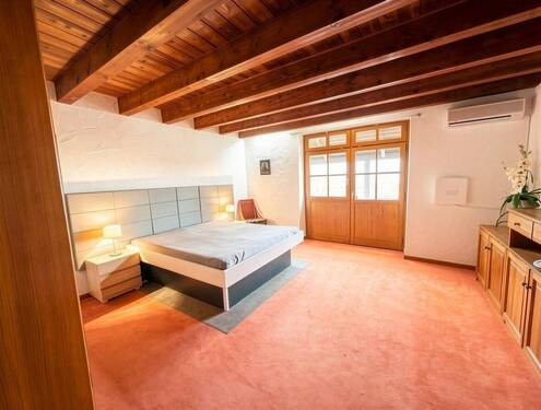 Schlafzimmer - mit Zugang zum Süd-Balkon - 