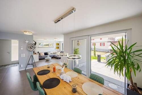 Wohn- und Essbereich - 5 Zimmer Einfamilienhaus zum Kaufen in Eberdingen