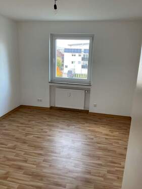 Kinder-Arbeitszimmer Vinylboden in Holzoptik - 3 Zimmer Etagenwohnung in Bad Nauheim