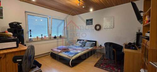 Schlafzimmer EG - 