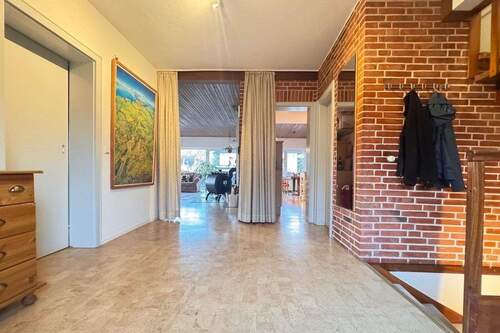 Eingangsbereich - 5 Zimmer Doppelhaushälfte zum Kaufen in Ahrensbök