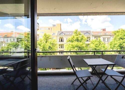 Balkon - 2 Zimmer Etagenwohnung zum Kaufen in Berlin