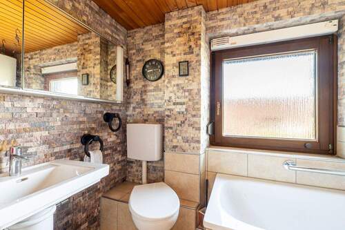 Badezimmer OG - Doppelhaushälfte mit 100,10 m² in Bietigheim-Bissingen zum Kaufen