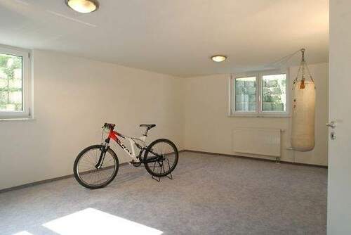 Mehrzweckraum im Keller.jpg - 