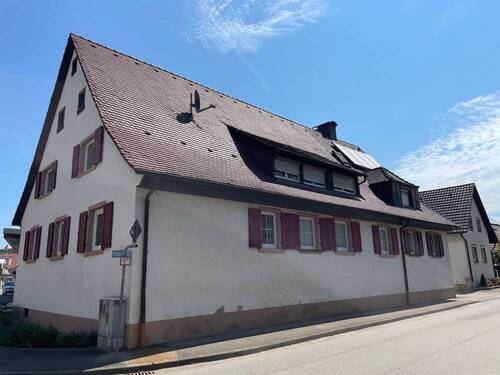 Ansicht vorne - Mehrfamilienhaus, Wohnhaus mit 358,80 m² in Breisach zum Kaufen