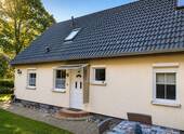 Bild 2 - 8 Zimmer Einfamilienhaus zum Kaufen in Glowe