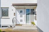 Eingang - 6 Zimmer Reihenmittelhaus in Bi-Sennestadt