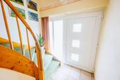 Treppenhaus - Reihenmittelhaus mit 126,00 m&sup2; in Bi-Sennestadt zum Kaufen