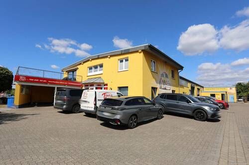 Außenansicht - Mehrfamilienhaus, Wohnhaus zum Kaufen in Isenbüttel