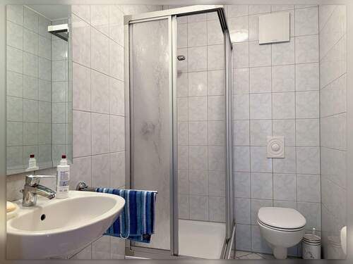 Duschbad im Erdgeschoss - 