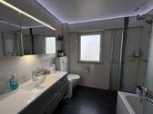 H 548 OG Badezimmer Ansicht 1.jpg - 