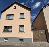 Gepflegtes Einfamilienhaus mit Garten, Wellnessbereich & Ausbaureserve (H 548-A) - Lampertheim