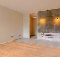*** sanierte & bezugsfreie 1-Zim.-Wohnung *** mit hochwertiger Küche in einer ruhigen Lage *** - München Thalk.Obersendl.-Forsten-Fürstenr.-Solln