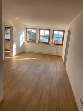 Essplatz und Wohnbereich - Etagenwohnung mit 75,00 m² in Rinchnach zum Kaufen