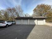 weitere Garagen - 2 Zimmer Mehrfamilienhaus, Wohnhaus in Hanau