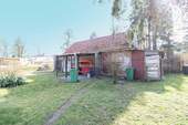 Nebengelass mit Garage - 