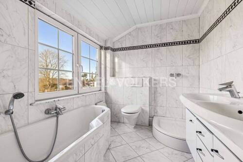 Bad OG - Wohneinheit 2 - 