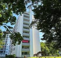 Ettlingen Stadt - Gepflegte 3 - Zimmer Wohnung mit Sonnenbalkon und Panoramablick