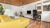 Wohnzimmer 2 - 2 Zimmer Etagenwohnung in Nürnberg
